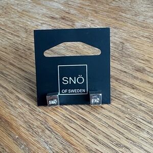 SNÖ of Sweden - Silver Cube “Snow” Stud Earrings